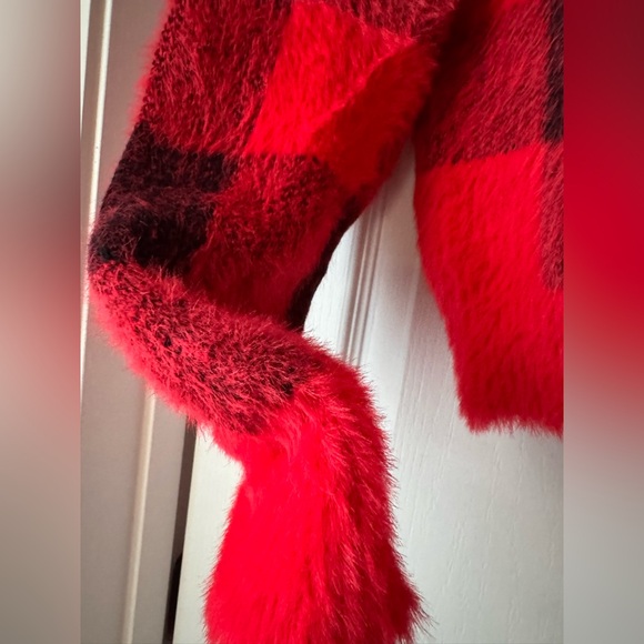 NWT Express Buffalo Plaid Sweater
Slouchy Christmas Size L - Picture 4 of 8